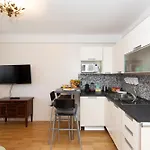 Pelige 3 Yourhosthelper